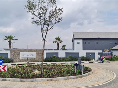 2 Bedroom Apartment in Fourways
