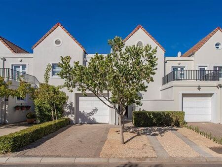 3 Bedroom House in Boschenmeer Golf Estate