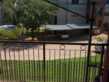 2 Bedroom Apartment in Honeydew