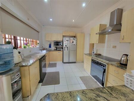 4 Bedroom House in Athlone Park