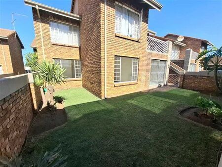2 Bedroom Townhouse in Ravenswood