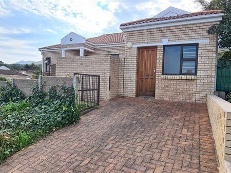 3 Bedroom Townhouse in Denneoord