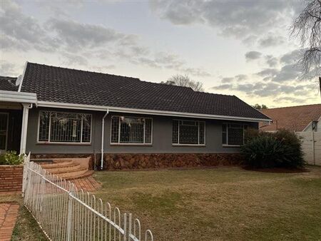 3 Bedroom House in Lynnwood Glen