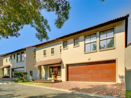 2 Bedroom Cluster in Dainfern