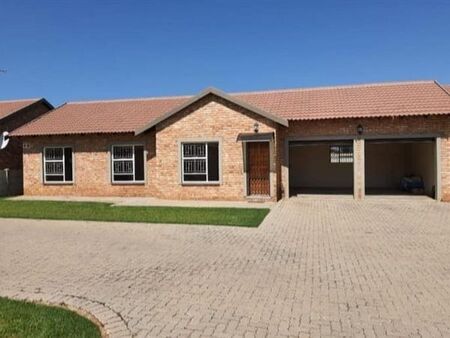 2 Bedroom Townhouse in Riversdale