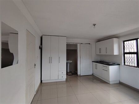 1 Bedroom Apartment in Nagina