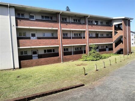 2.5 Bedroom Apartment in Sea View