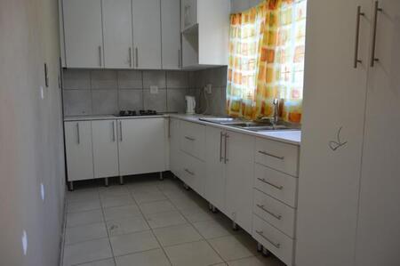 2 Bedroom House in Krugersdorp North