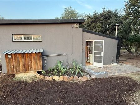 2 Bedroom House in Golf View