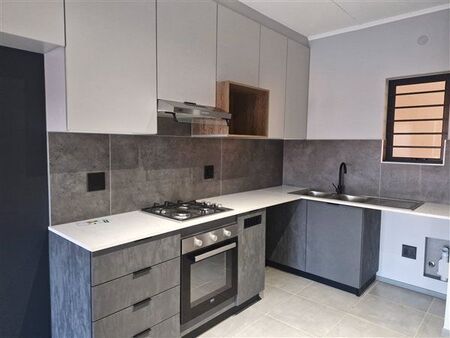2 Bedroom Apartment in Waterkloof Ridge