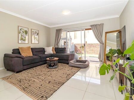 3 Bedroom Townhouse in Eagle Canyon Golf Estate