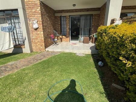 3 Bedroom Apartment in Mooikloof Ridge