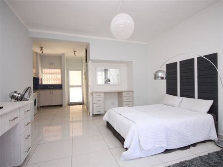 1 Bedroom Apartment in Sea Point