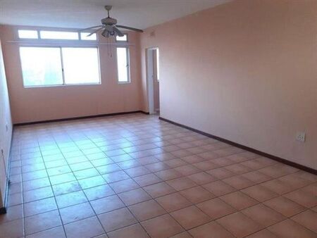 2 Bedroom Apartment in Amanzimtoti