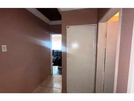 3 Bedroom House in Troyeville