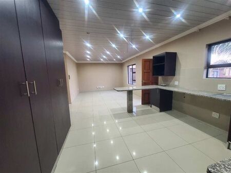 3 Bedroom House in Grobler Park