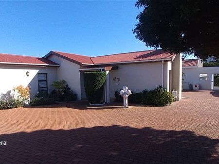 3 Bedroom House in Yzerfontein
