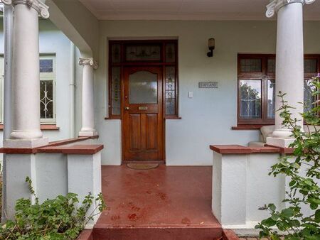 3 Bedroom House in Claremont Upper