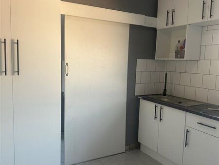 Bachelor apartment in Primrose