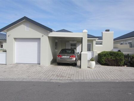 2 Bedroom House in Yzerfontein