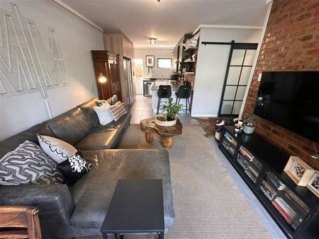2 Bedroom Townhouse in Menlo Park