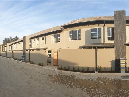 3 Bedroom Duplex in Three Rivers