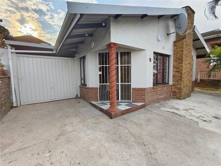 3 Bedroom House in Shallcross