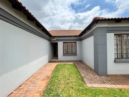 3 Bedroom House in Heatherview