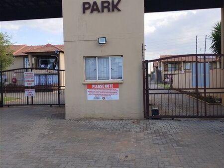 2 Bedroom Apartment in Rand Collieries