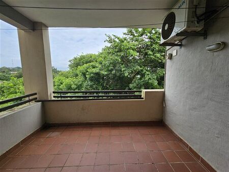 2 Bedroom Apartment in Sheffield Beach