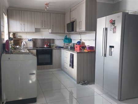 2 Bedroom Flat in Horison