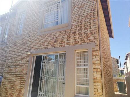 3 Bedroom Duplex in Wilgeheuwel