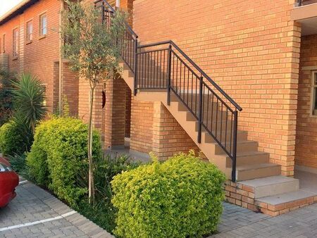3 Bedroom Townhouse in Elarduspark