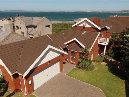 5 Bedroom House in Saldanha