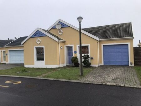 2 Bedroom townhouse - freehold to rent in Tijgerhof, Milnerton