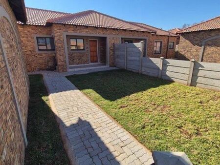 2 Bedroom Townhouse in Riversdale