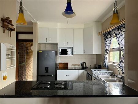 2 Bedroom Apartment in Amanzimtoti