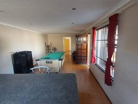 Bachelor apartment in Blue Downs
