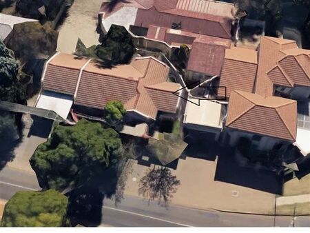 3 Bedroom House in Menlo Park