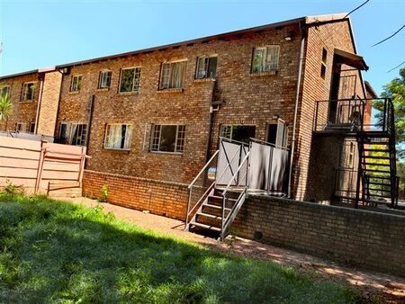 2 Bedroom Simplex in Gezina