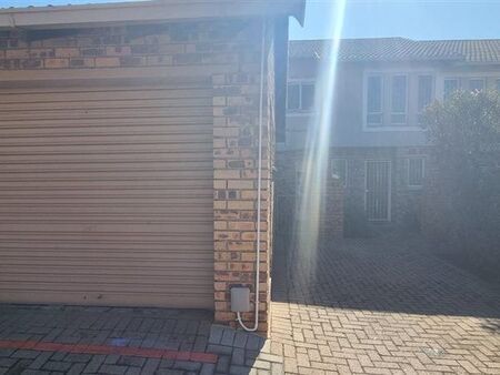 3 Bedroom Townhouse in Atlasville
