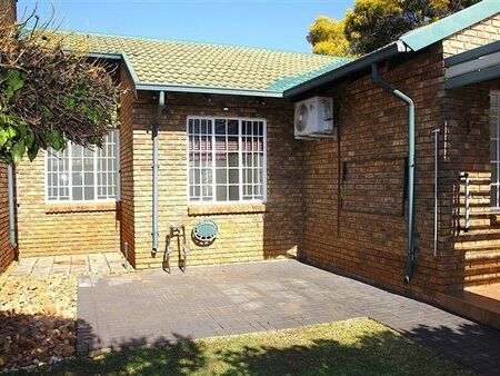 2 Bedroom Townhouse in Eldoraigne