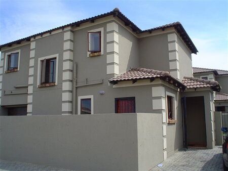 3 Bedroom Townhouse in Arundo Estate