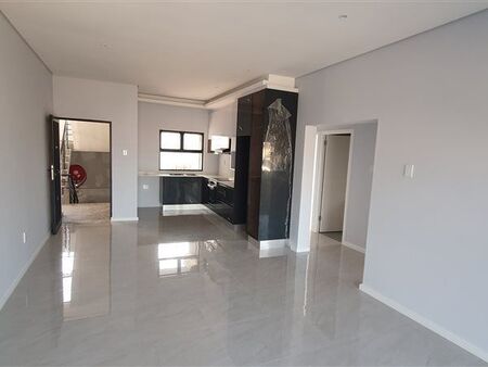 3 Bedroom Apartment in Bluff