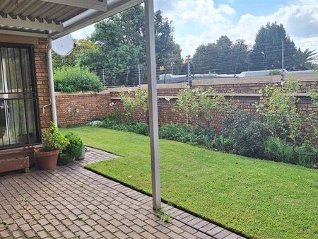 3 Bedroom Townhouse in Honeydew Manor