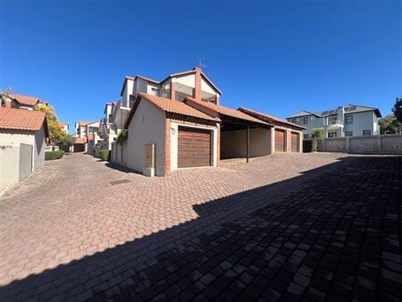 3 Bedroom Apartment in Mooikloof Equestrian Estate