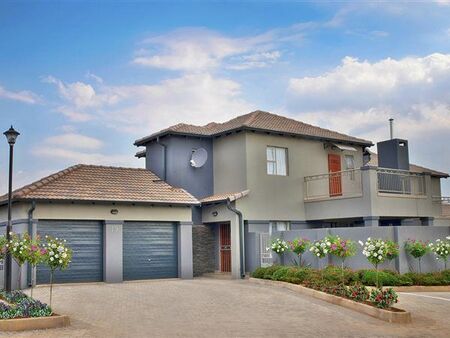 3 Bedroom Apartment in Equestria