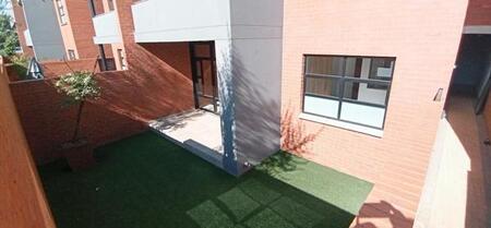 2 Bedroom Apartment in Menlo Park