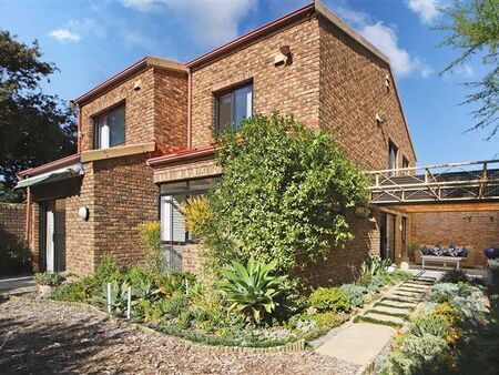 4 Bedroom House in Kenilworth