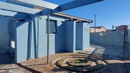2 Bedroom house to rent in San Remo, Mitchells Plain
